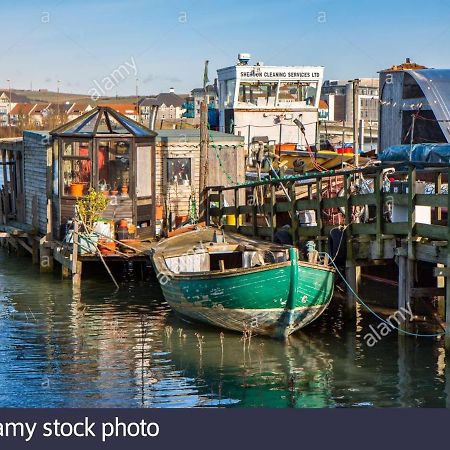 Riverside Townhouse, Only 20 Minutes From Brighton And Worthing Шорхем-бай-Сий Екстериор снимка