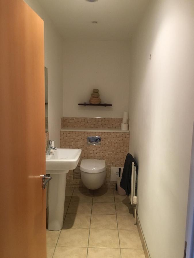 Riverside Townhouse, Only 20 Minutes From Brighton And Worthing Шорхем-бай-Сий Екстериор снимка